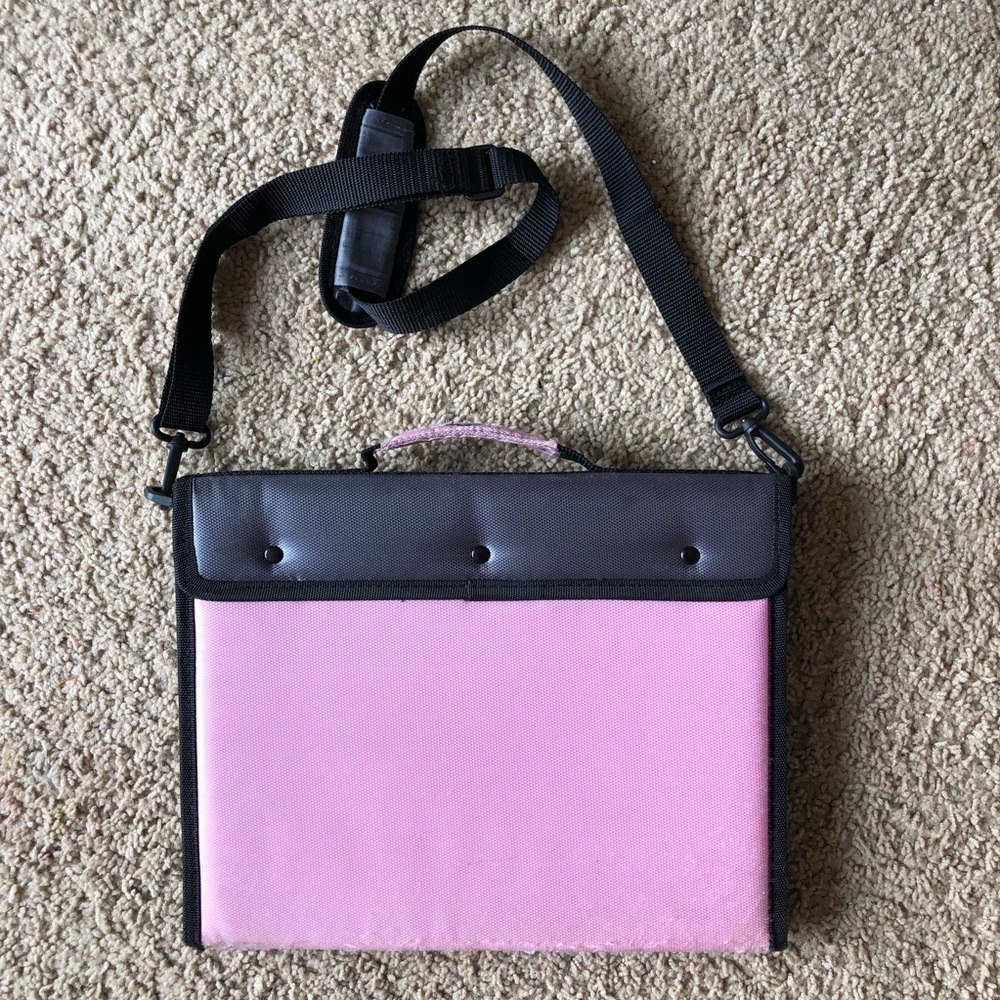 Case-it 13-Pocket Expanding File with Handle and Shoulder Strap